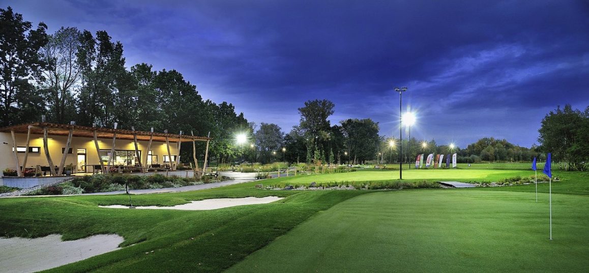 Golf Park Lhotka - restaurace - Realizace interiéru Szturc