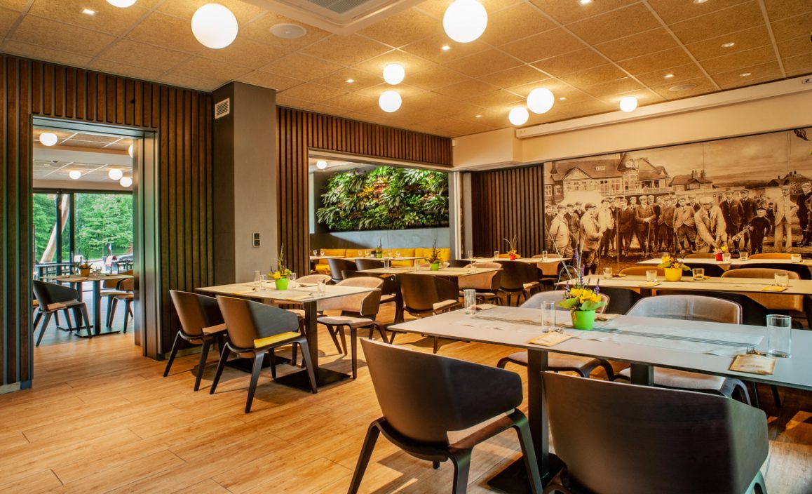 Golf Park Lhotka - restaurant - interior realization Szturc